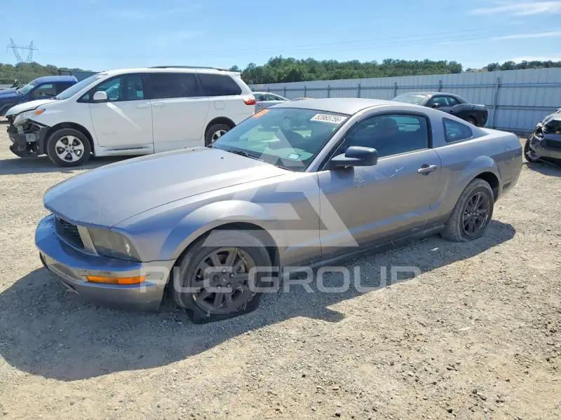 2006 Ford MUSTANG фото
