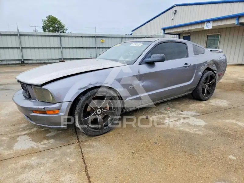2006 Ford MUSTANG фото