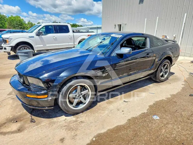 2006 Ford MUSTANG фото