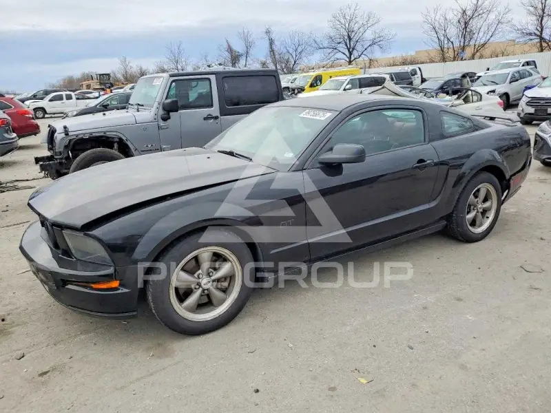 2006 Ford MUSTANG photo