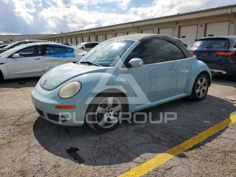 2006 Volkswagen BEETLE photo