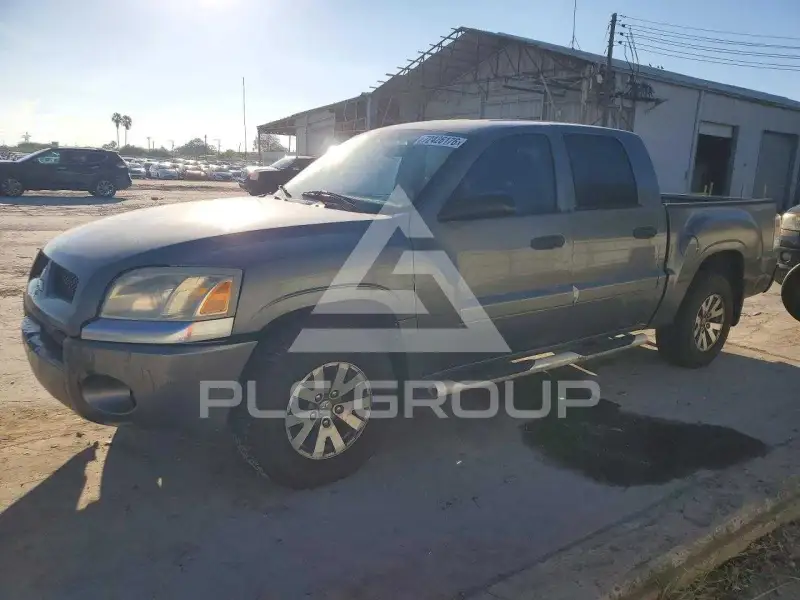 2007 Mitsubishi RAIDER photo