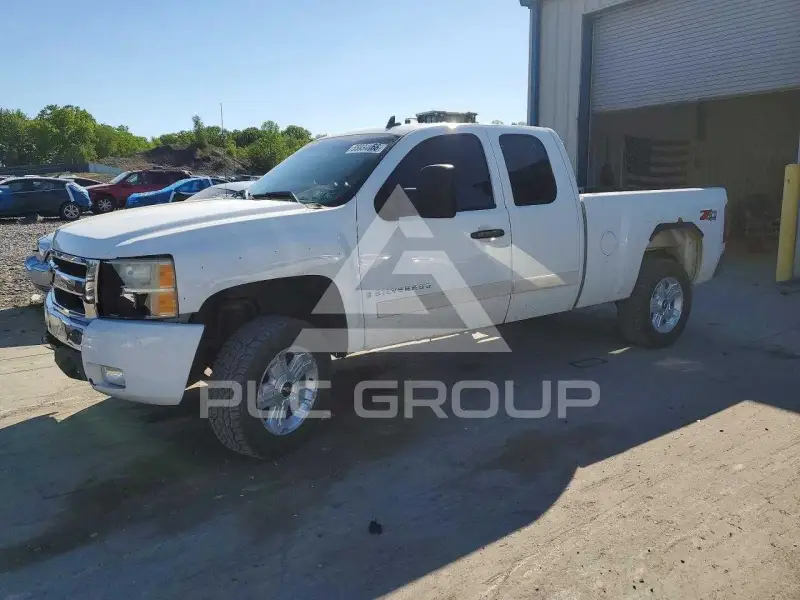 2007 Chevrolet Silverado photo