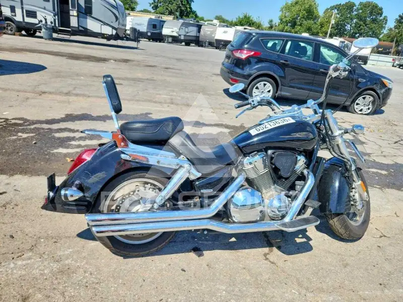2007 Honda VTX photo