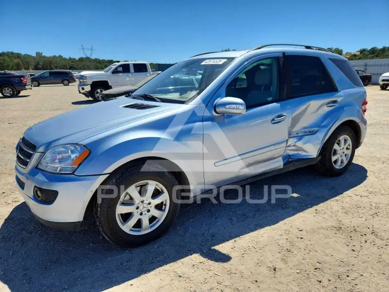 2007 Mercedes Benz ML-Class photo