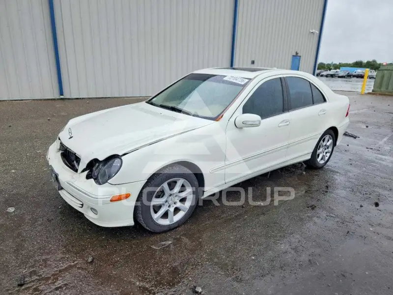 2007 Mercedes Benz C-Class photo