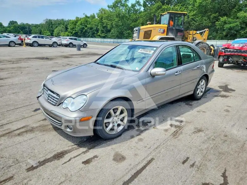 2007 Mercedes Benz C-Class фото