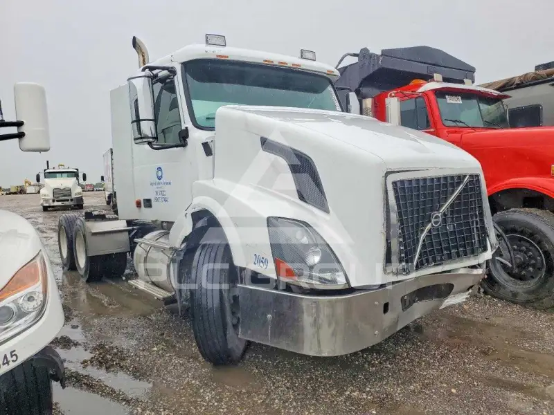 2007 Volvo VNL photo