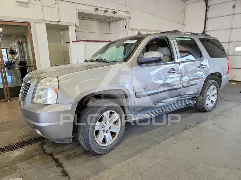 2007 GMC YUKON фото