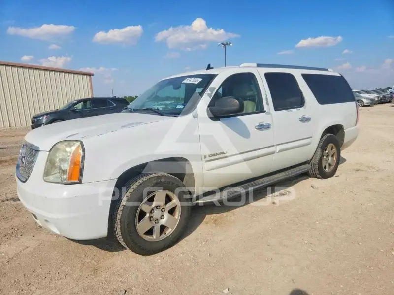 2007 GMC YUKON фото