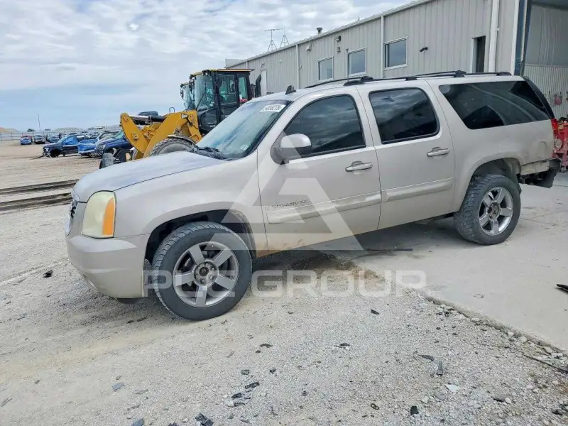 2007 GMC YUKON фото