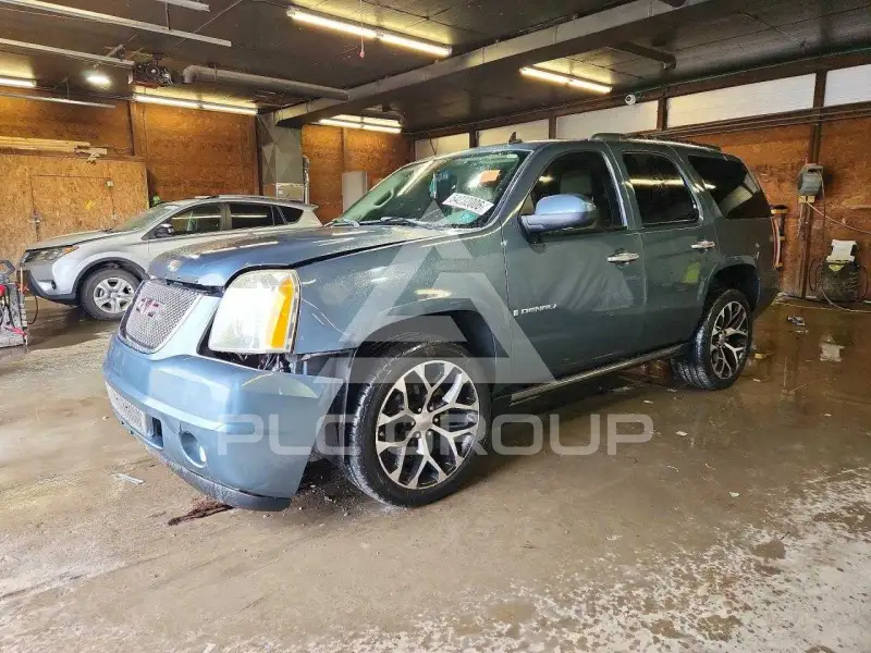 2007 GMC YUKON фото