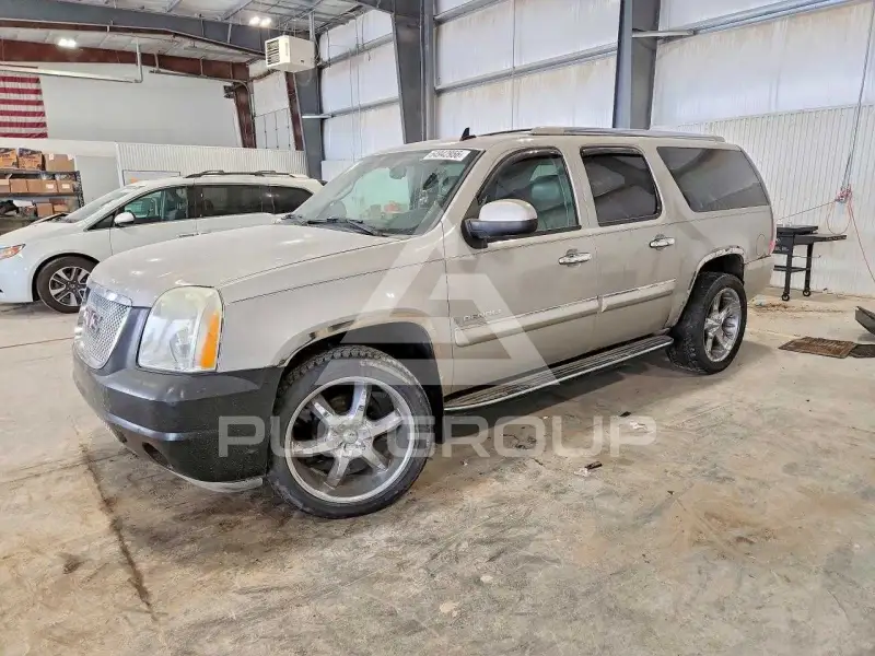 2007 GMC YUKON фото