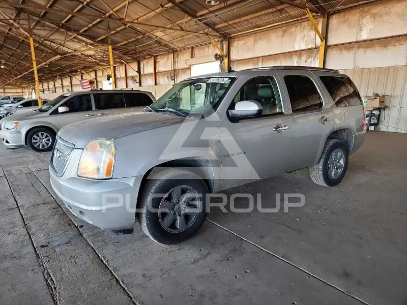 2007 GMC YUKON фото