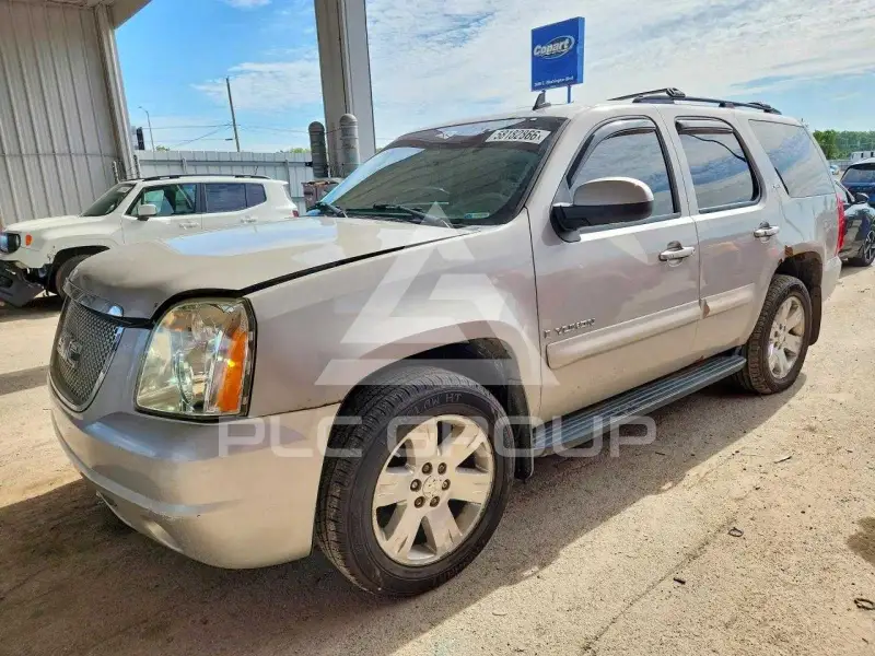 2007 GMC YUKON фото