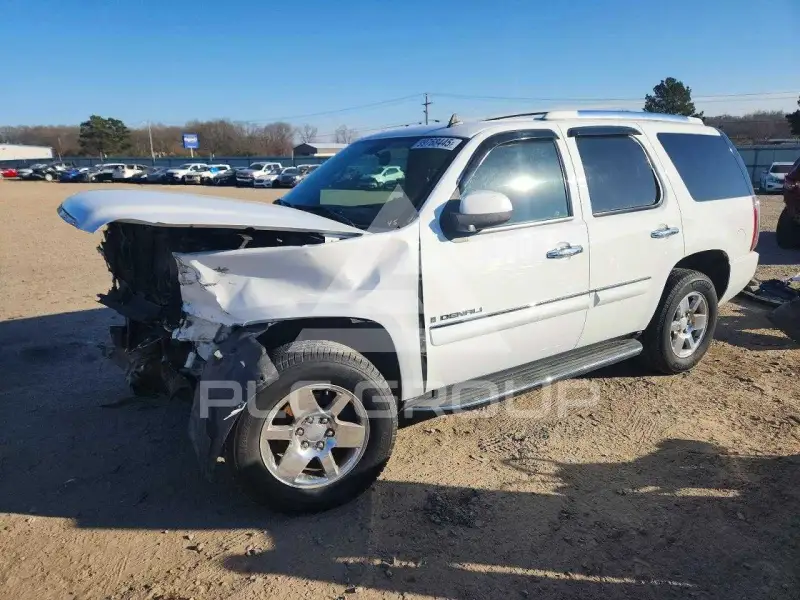 2007 GMC YUKON фото