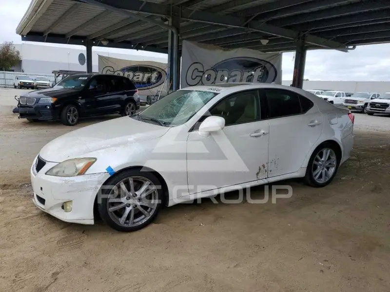 2007 Lexus IS photo