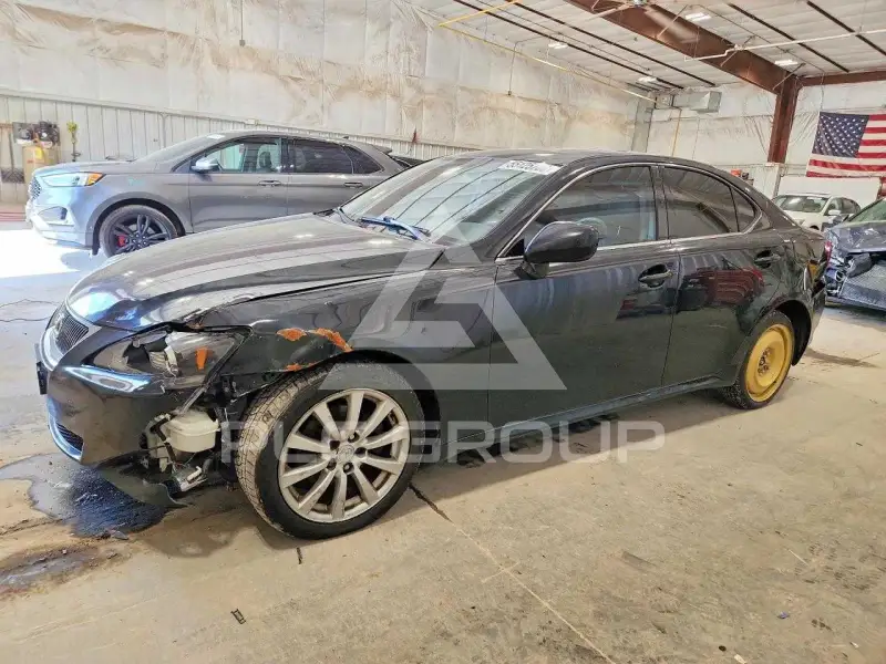 2007 Lexus IS photo