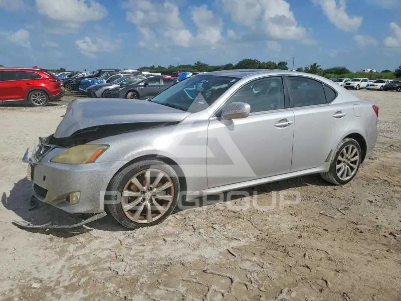 2007 Lexus IS photo