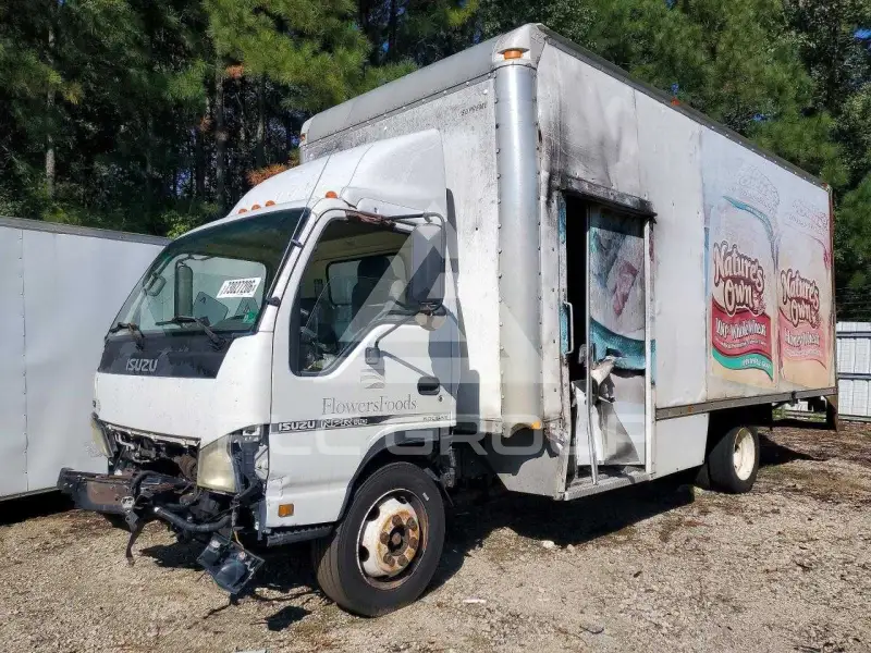 2007 Isuzu NPR фото