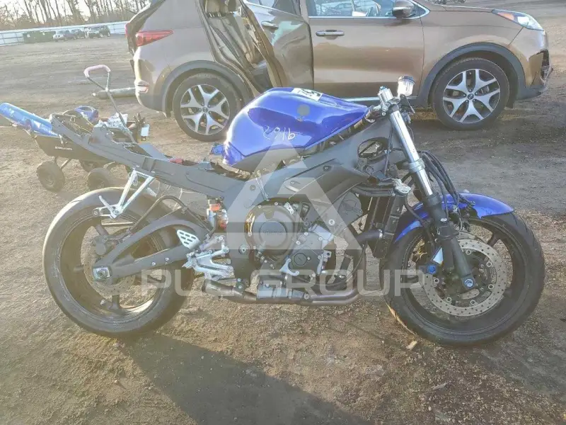 2007 Yamaha YZFR6 фото