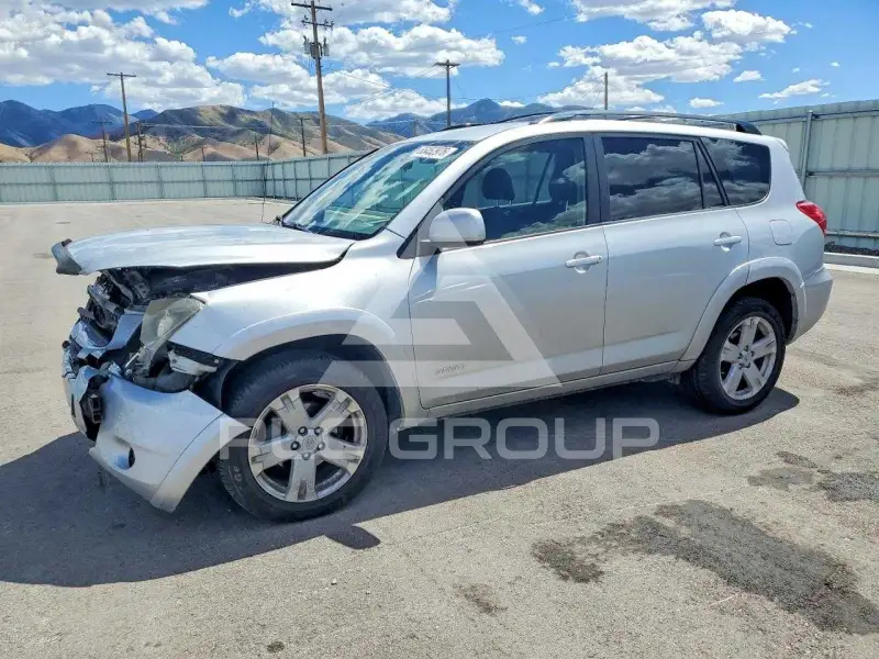 2007 Toyota RAV4 photo
