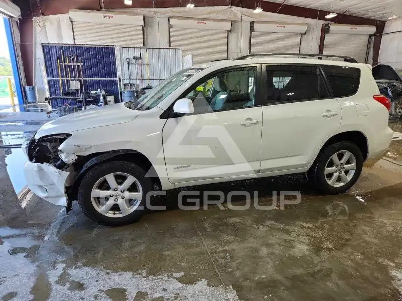 2007 Toyota RAV4 photo