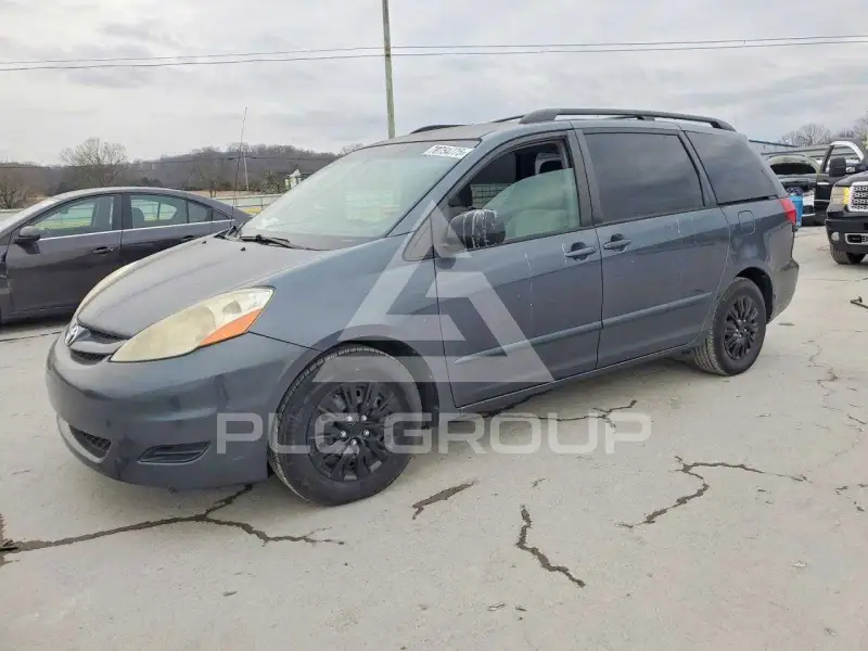 2007 Toyota SIENNA photo