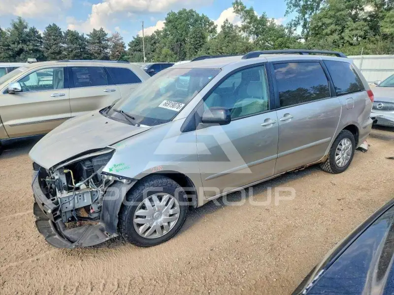 2007 Toyota SIENNA photo