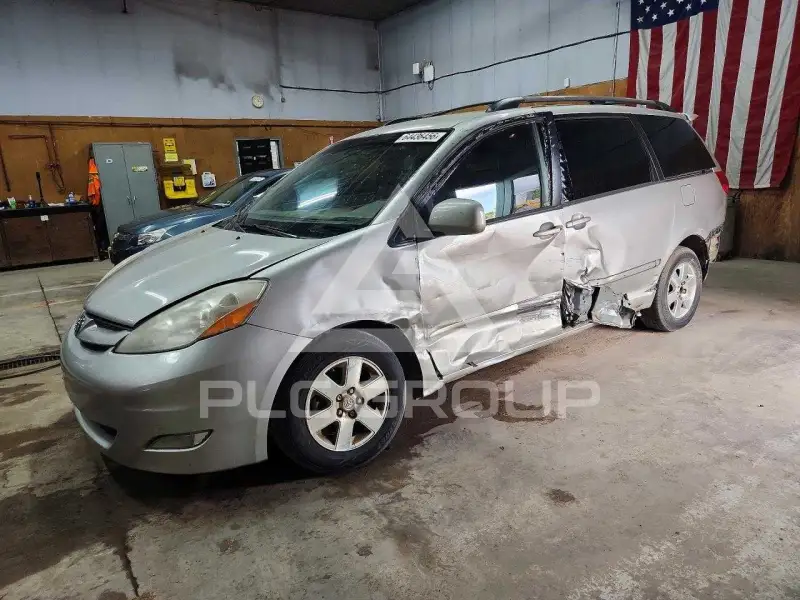 2007 Toyota SIENNA фото