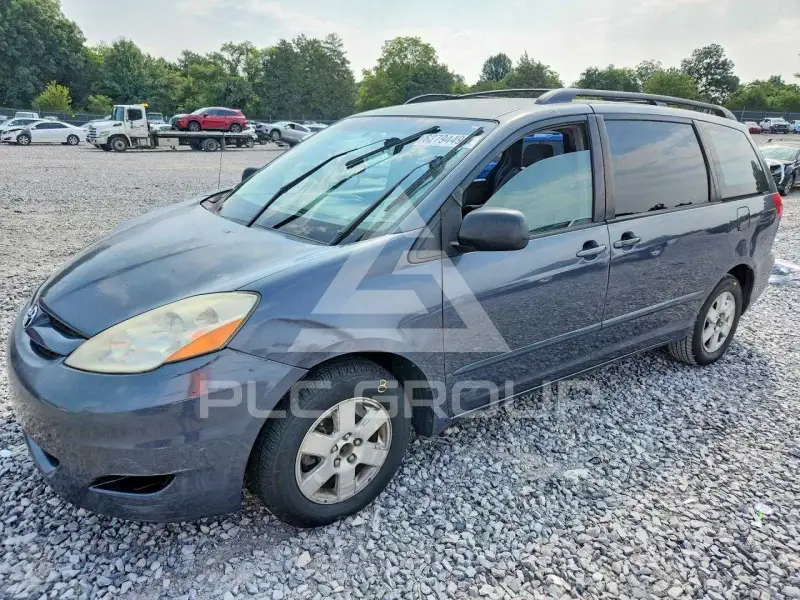 2007 Toyota SIENNA photo
