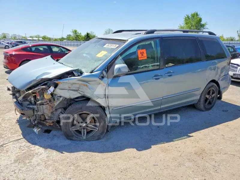 2007 Toyota SIENNA photo