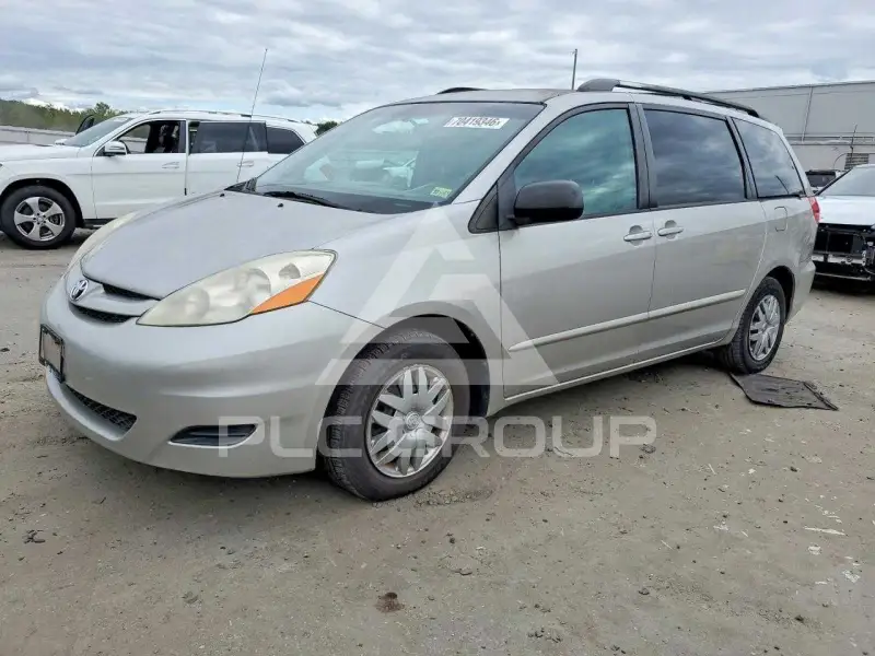 2007 Toyota SIENNA photo