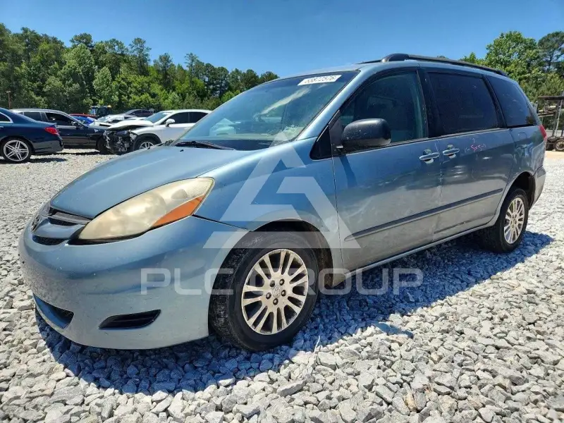 2007 Toyota SIENNA photo