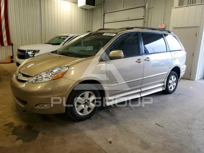2007 Toyota SIENNA фото