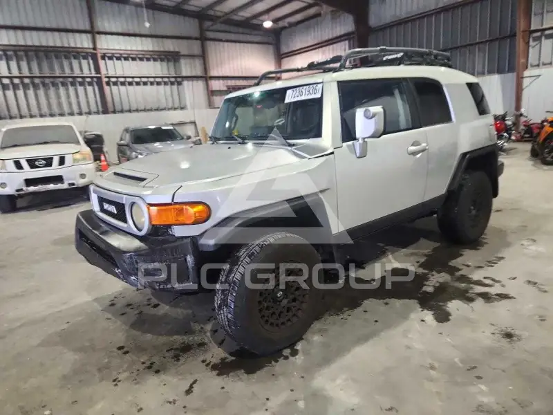 2007 Toyota FJ Cruiser фото