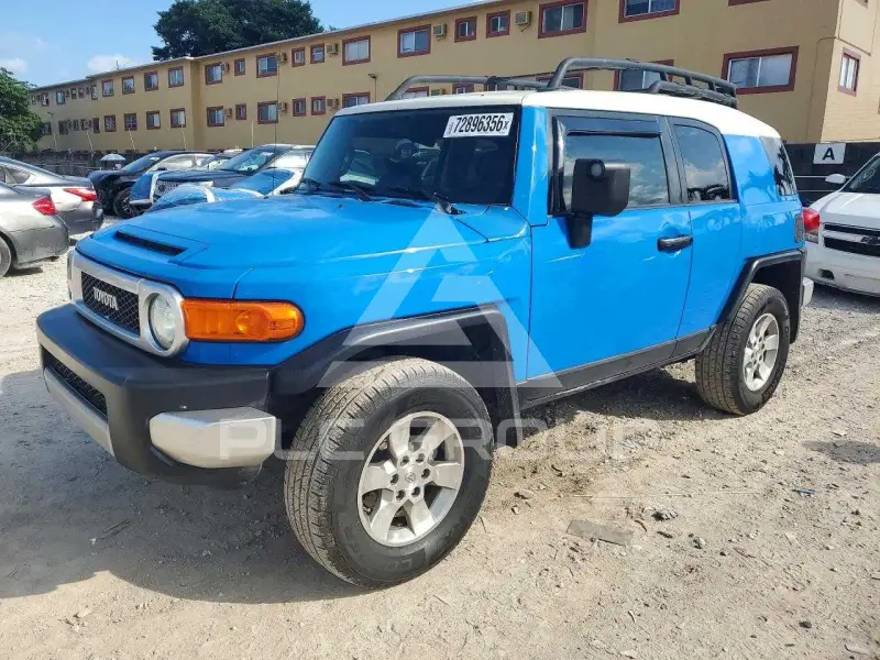 2007 Toyota FJ Cruiser photo