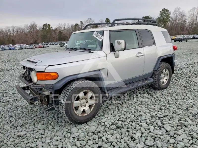 2007 Toyota FJ Cruiser photo