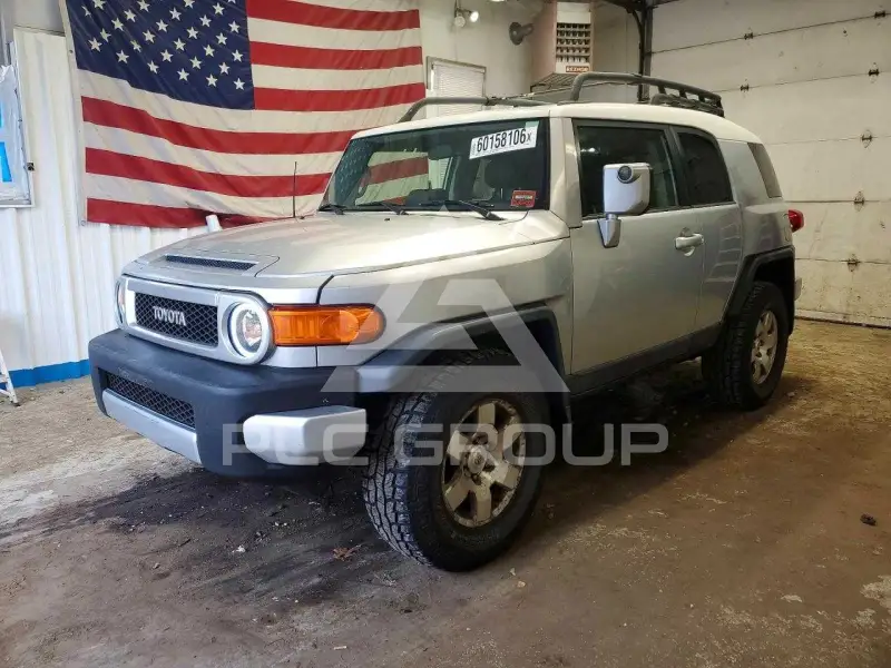 2007 Toyota FJ Cruiser photo