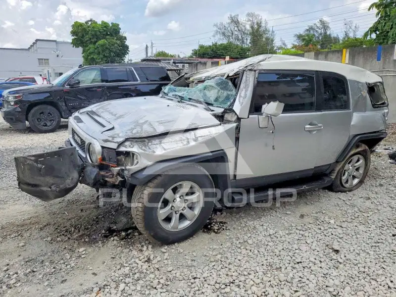 2007 Toyota FJ Cruiser фото