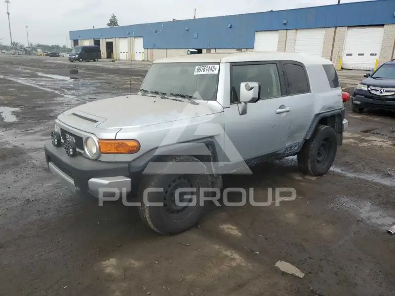 2007 Toyota FJ Cruiser photo