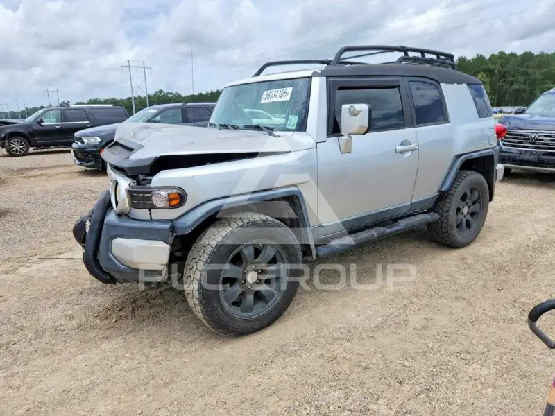 2007 Toyota FJ Cruiser фото