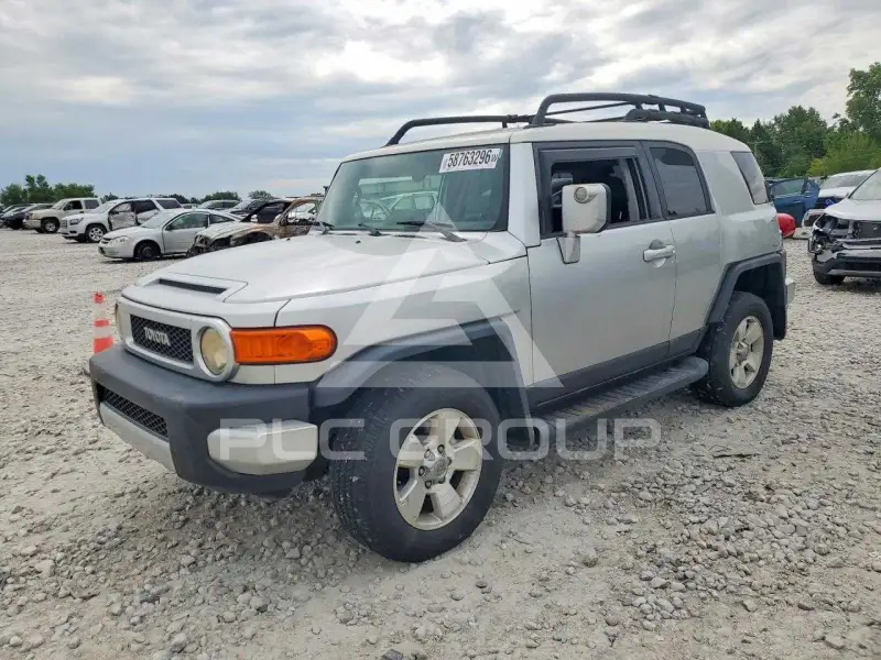 2007 Toyota FJ Cruiser фото
