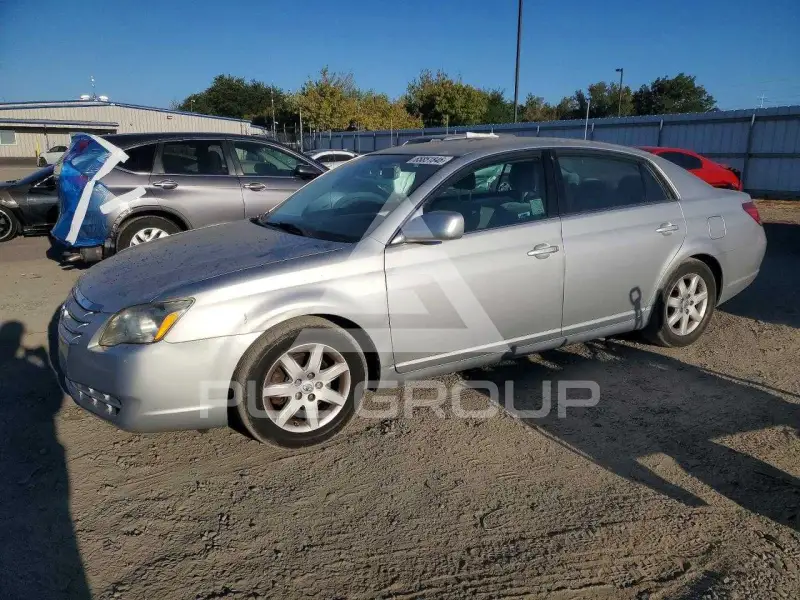 2007 Toyota AVALON фото