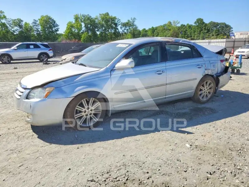 2007 Toyota AVALON фото