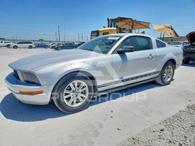 2007 Ford MUSTANG фото