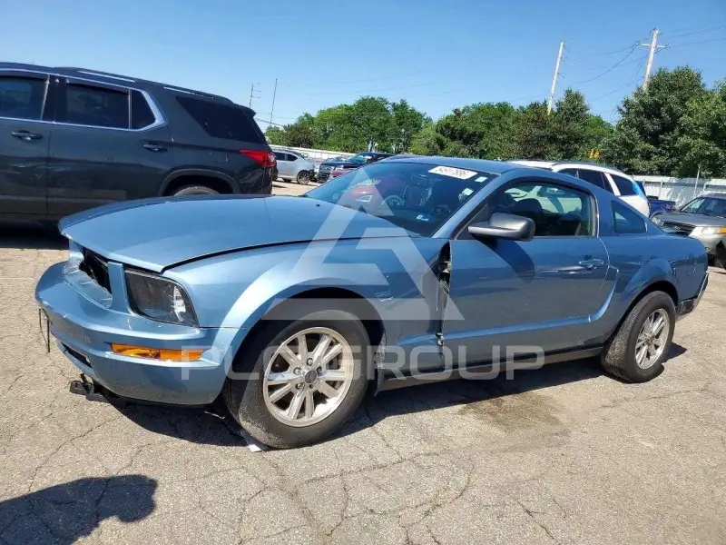2007 Ford MUSTANG фото