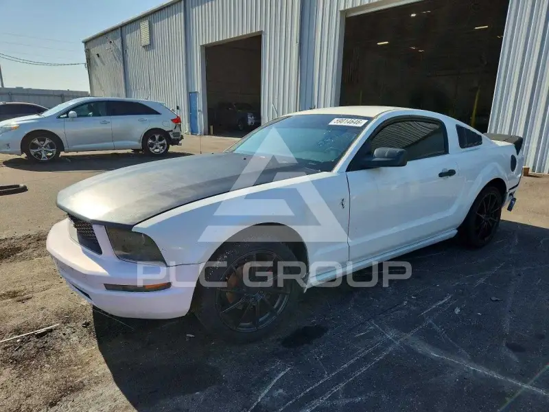 2007 Ford MUSTANG фото