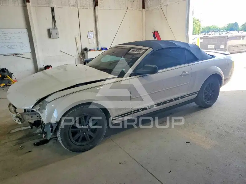 2007 Ford MUSTANG фото