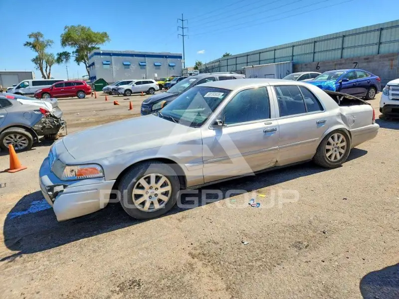 2007 Ford CROWN photo